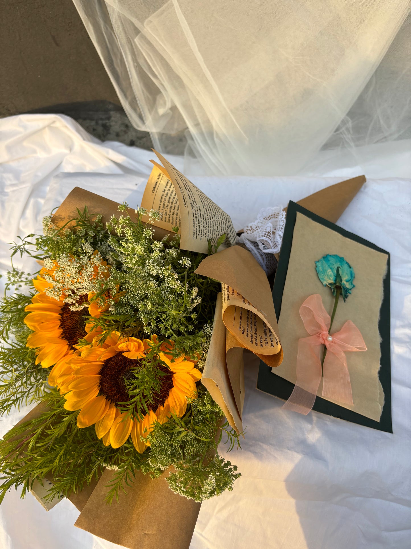 Sunflower Nostalgia: Vintage Sunflower Bunch & Dried Flower Postcard Combo