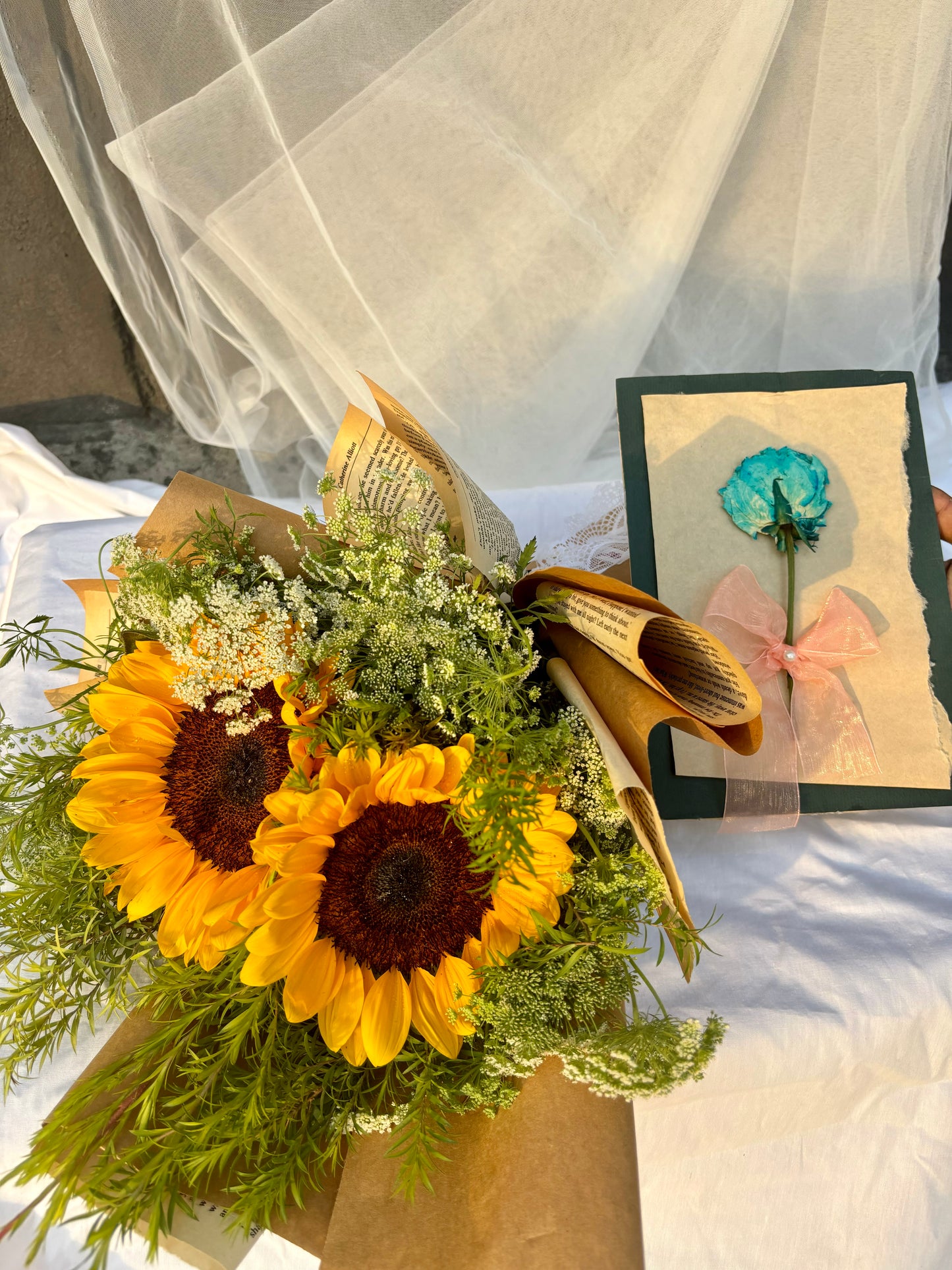 Sunflower Nostalgia: Vintage Sunflower Bunch & Dried Flower Postcard Combo