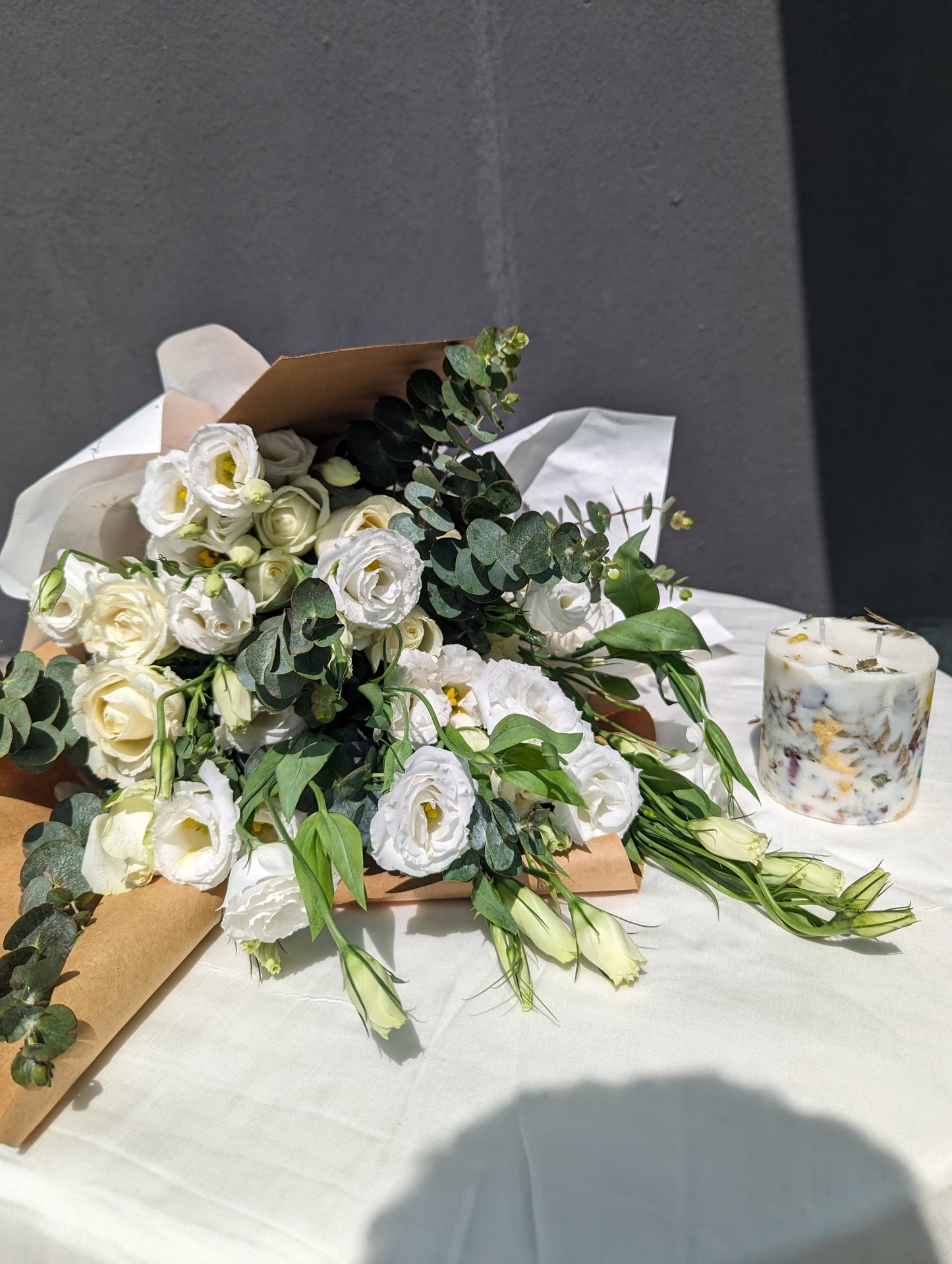 White Elegance and Scented Candle Combo
