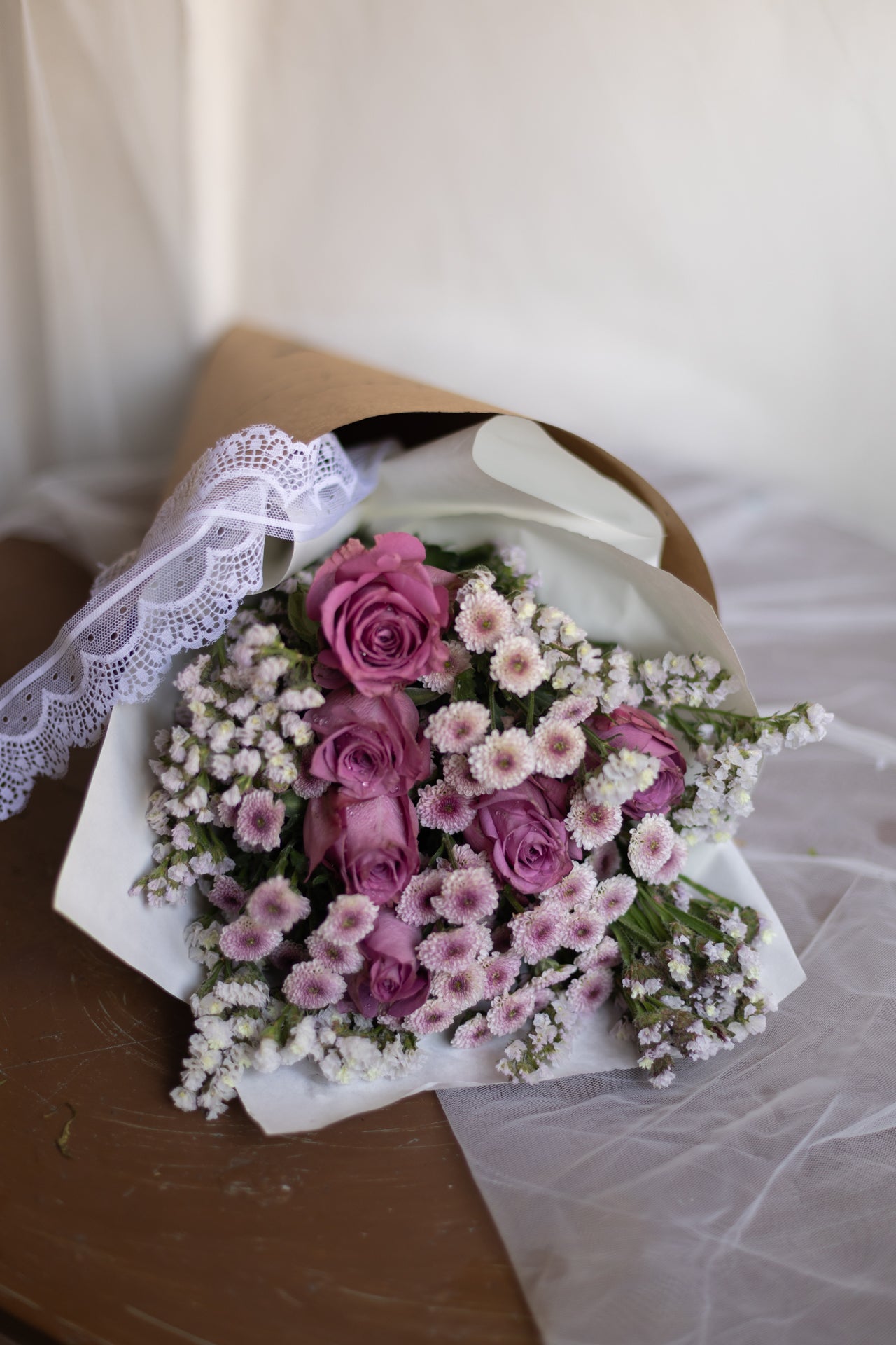 Blush Bloom – Pink Roses & Button Daisies