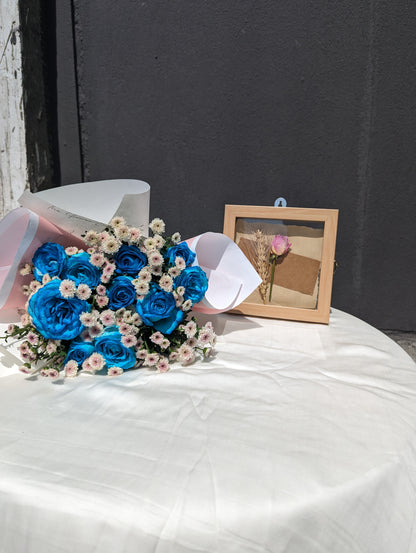 Blue Rose Bunch & Floral Frame Combo