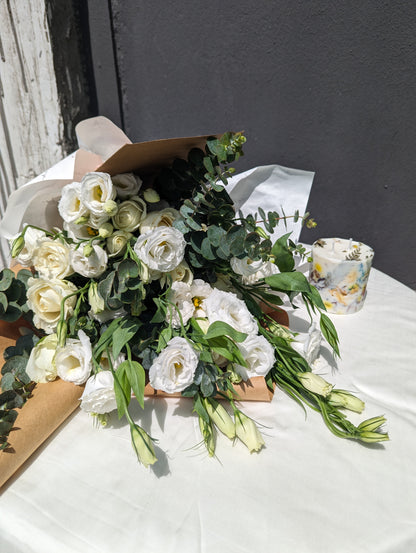 White Elegance and Scented Candle Combo
