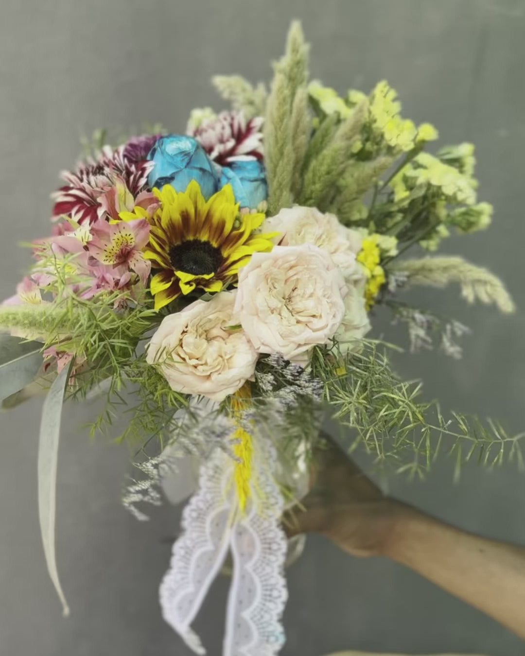 Blue Roses x Yellow Sunflowers