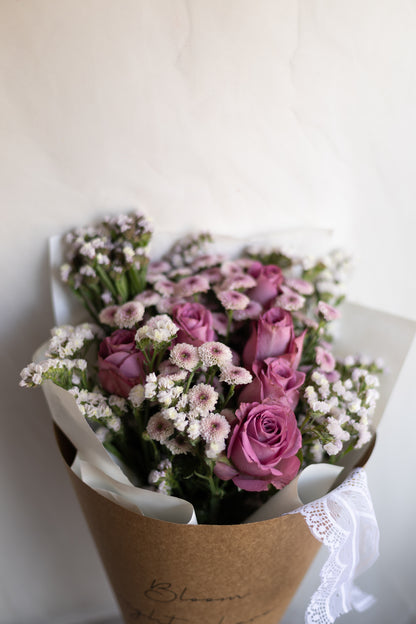 Blush Bloom – Pink Roses & Button Daisies