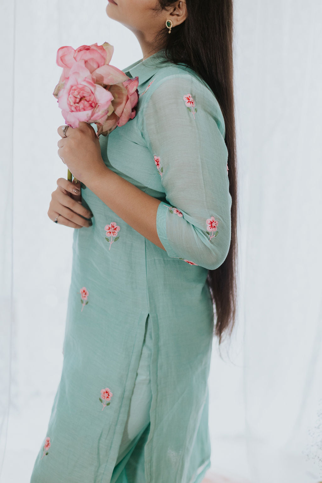 Fresh Lotus Stems - Pack of 4